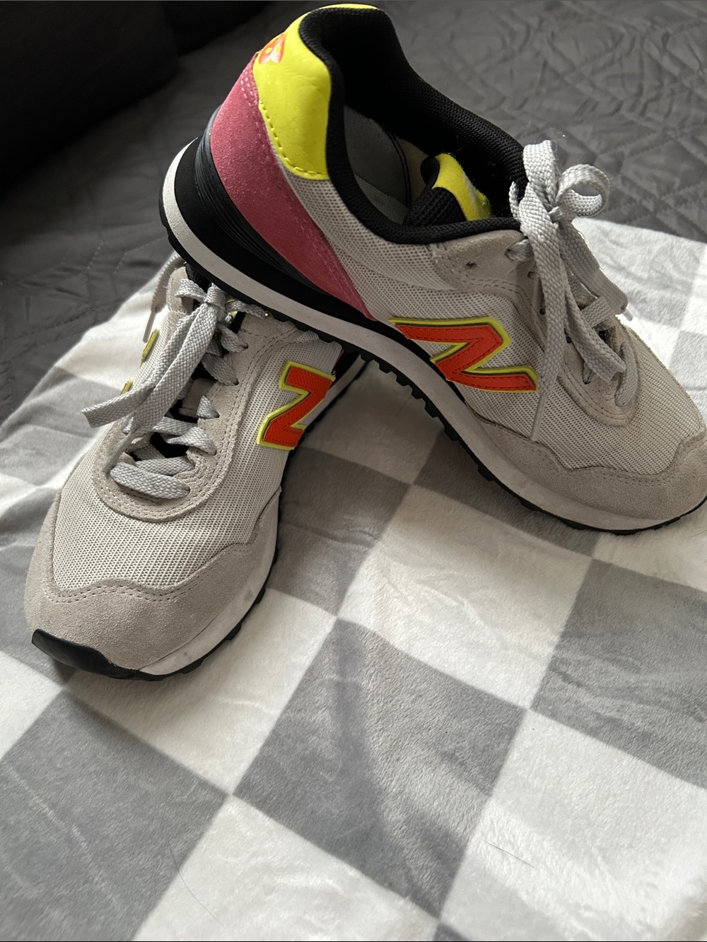 New Balance 515 light gray sneakers